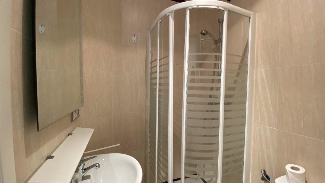 Guest house Insidehome Centro -hab Con Bano Privado En El Centro Y Opcion De Parking-